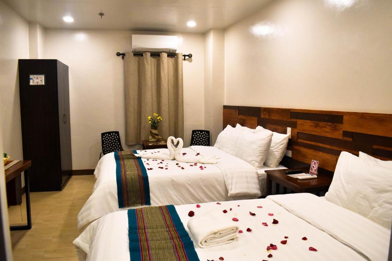 Hotel Lourdes Laoag Exteriér fotografie